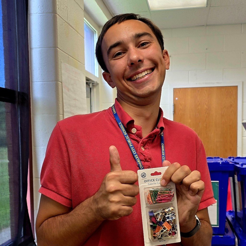 CharlesCityPS's tweet image. 🎉 Congrats to these awesome teachers for being the FIRST to turn in their student device forms at CCES! They earned a special treat from Mrs. Delzer’s treasure chest (yes, adults love goodies too!) 🍬🍫💻

#TeacherWin 
#FirstToTheFinish #SweetSuccess