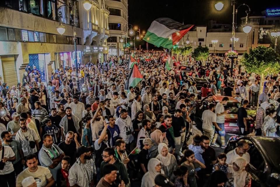 مسيرة حاشدة بمدينة طنجة المغربية استمرارا في فعاليات تضامنها ضد الإبادة الجماعية والتجويع لأهل غززة الخميس 28 غشت 2025