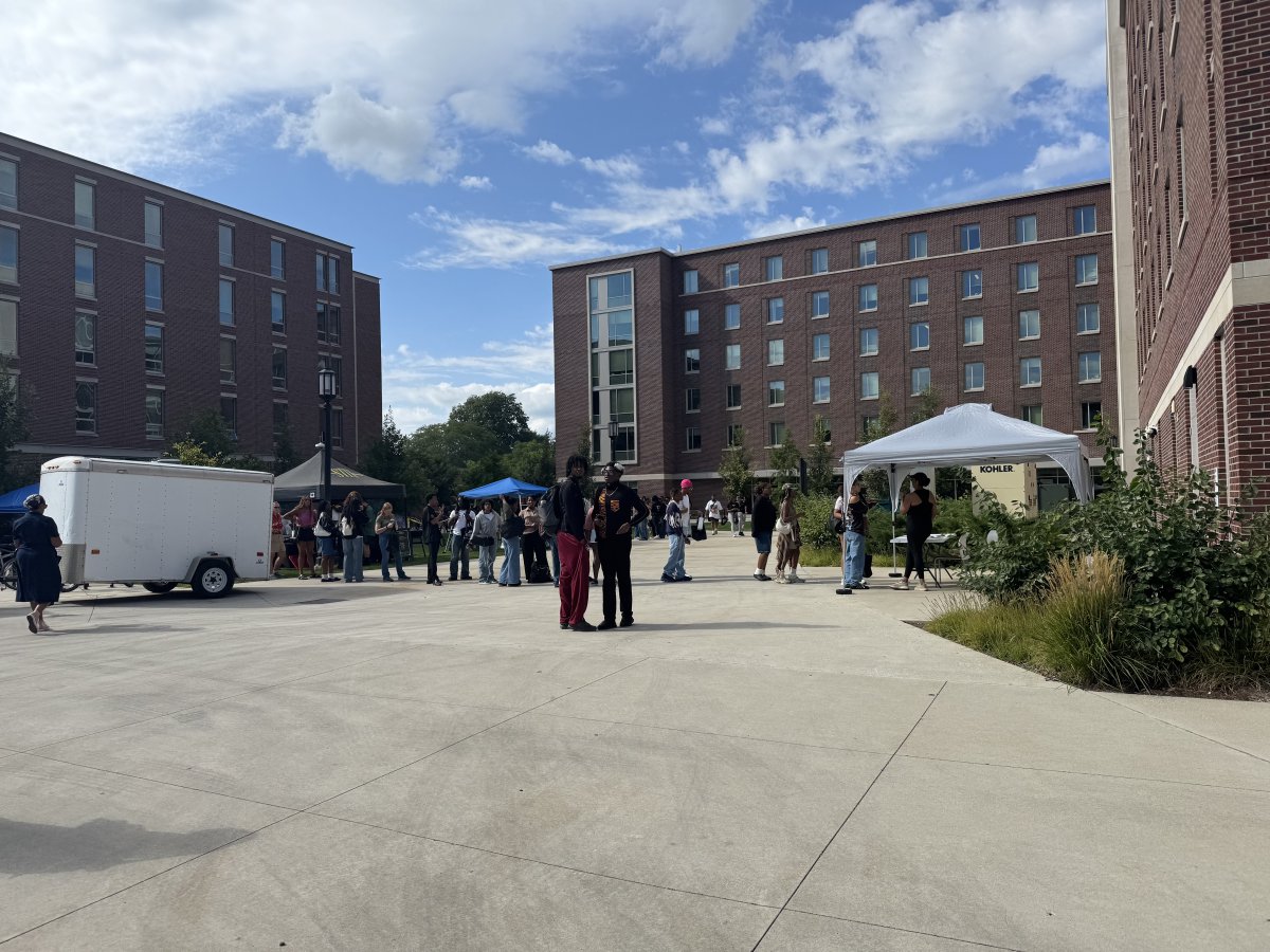 purdue_bcc's tweet image. Thank you to everyone who came out to Boilerfest! 💛🖤 It was amazing meeting new students & reconnecting with current ones. The BCC is excited for what this semester holds!
#PurdueWOW #PurdueBCC #purduestudents #PurdueUniversity