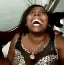 Uberabinhasince's tweet photo. O uberabense assim vendo cair exatas 3 gotas de chuva 🥹 https://t.co/c5CbaHXBTD