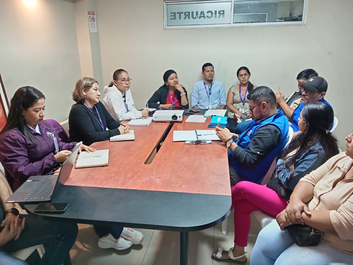 DDHH_Zona5's tweet photo. 📍#Urdaneta
📌Participamos en la “Mesa Intersectorial de Prevención de Embarazo Adolescente y Violencia de Género” junto a @Salud_Ec, @InclusionEc, @Educacion_Ec, @Plan_Ecuador y organizaciones, articulando acciones para entornos seguros y libres de violencia.
#ElNuevoEcuador https://t.co/hW4w0fTCuA
