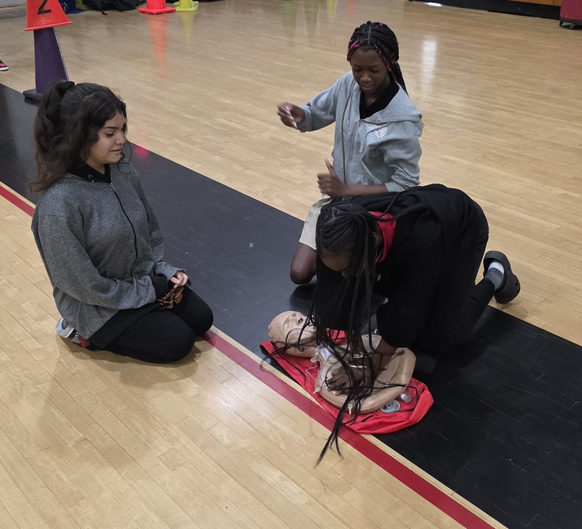 This is Memorial! Physical education is an essential class for the livelihood of students from childhood to adulthood. CPR saves lives…thank you Coach Bailey. 👏🏽✅🤓