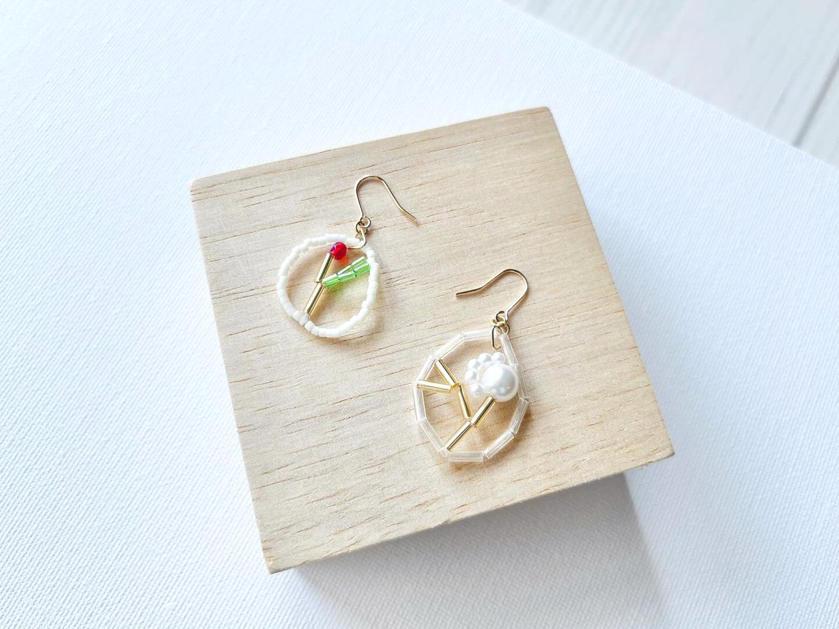 mm_________kt's tweet photo. ‧₊˚

試作品 形が歪になってしまった〜〜
テグスじゃなくてワイヤーで作った方が良いのかな ？

#ハンドメイド好きさんと繋がりたい
#minne #ビーズ #creema #ビーズピアス https://t.co/Ytnq4Y9C4y