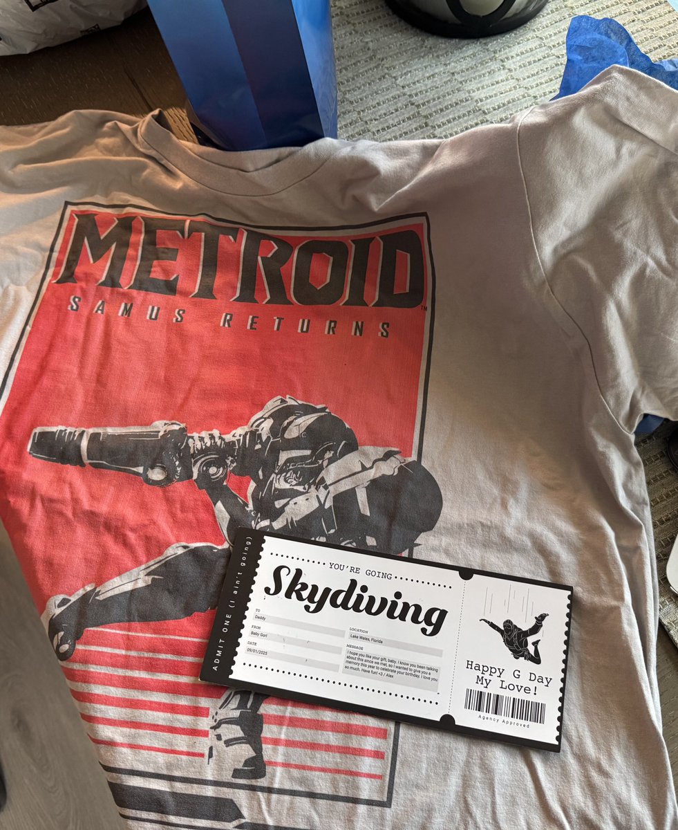 Agent4709's tweet image. This is by FAR the best bday present I have gotten. Thank you so much baby @AllexAnghellic I’m really about to jump out a got damn plane