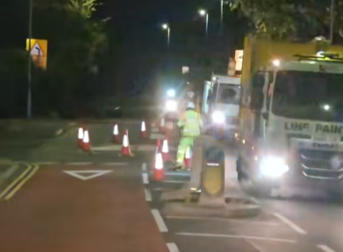 SussexIncidents's tweet image. 🚧 ESCC Highways are out tonight removing flags painted on mini roundabouts in the Newhaven area.

❓ But how long until the next ones appear – and is this really money well spent by the council?

#Newhaven #SussexNews #ESCC

@SussexTW