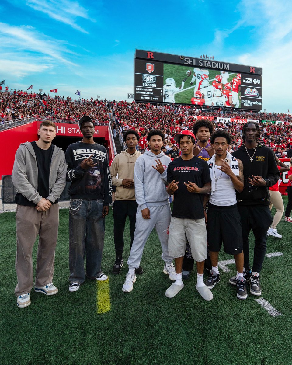 Rutgers Men’s Basketball 🏀 (@rutgersmbb) on Twitter photo We’re here to CHOP 🪓
#TheKnighthood🛡️⚔️ We’re here to CHOP 🪓
#TheKnighthood🛡️⚔️