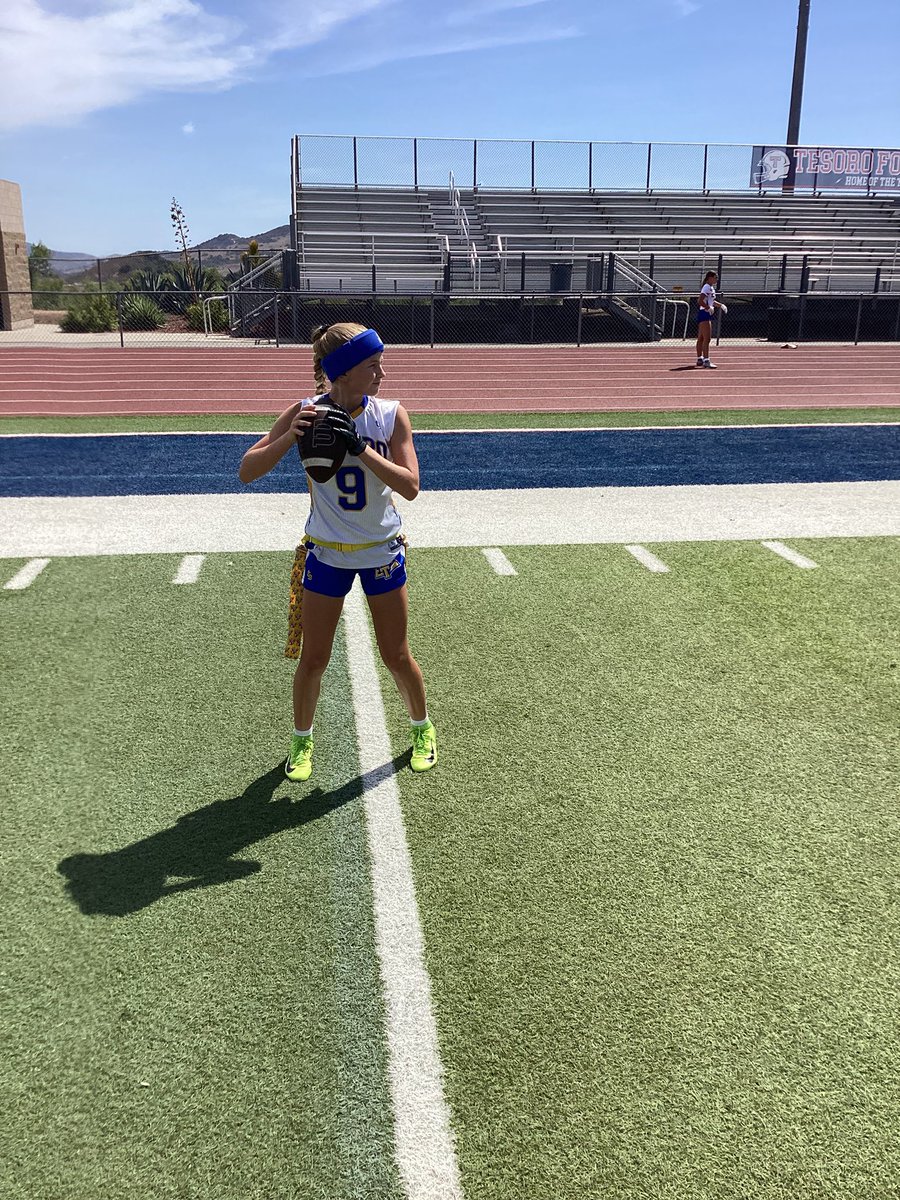 Mission Viejo HS Horizontal Jumpers tweet media