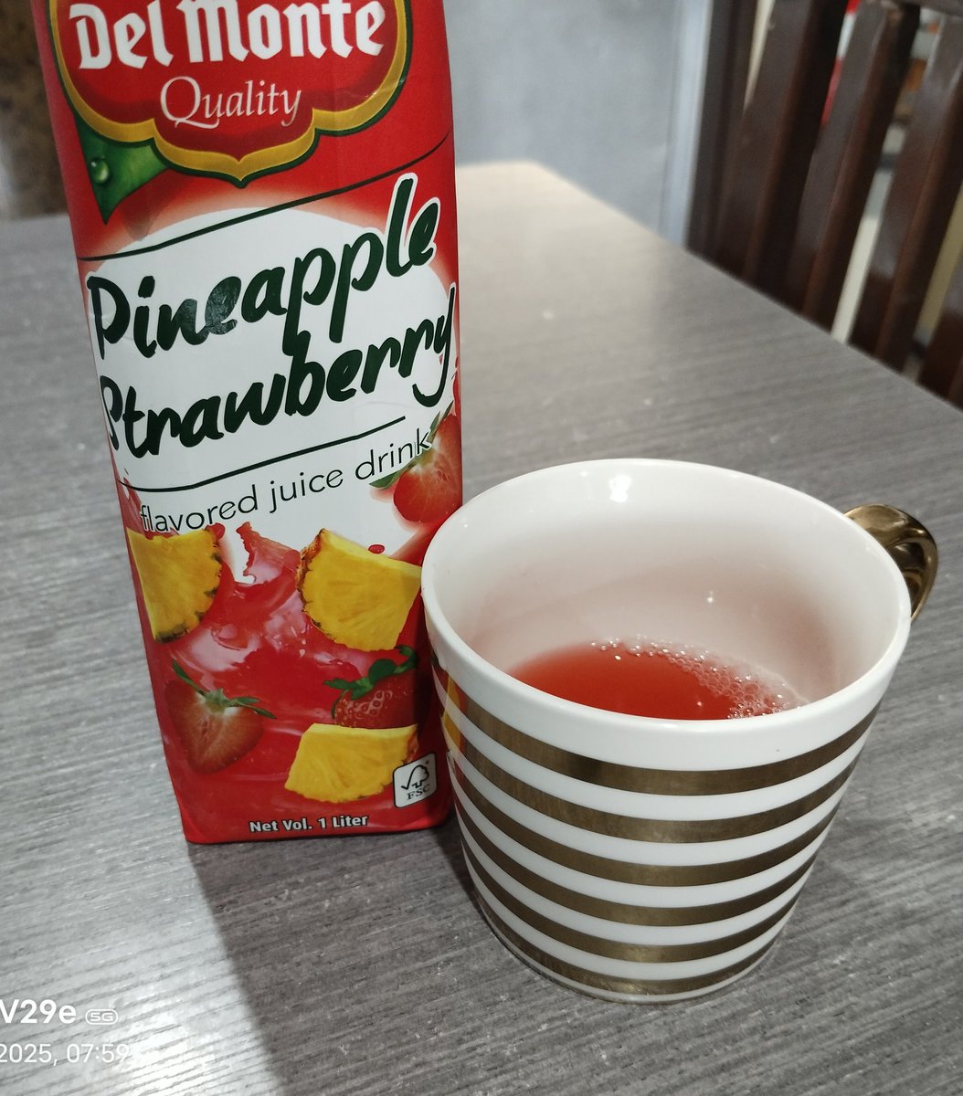 Cherry_Flor8's tweet photo. Good am Stell. 
@DelMontePH
@stellajero_
#SB19_STELL
#RealFruitsRealGood
#RealFruitGoodness
#DelMonteJuices https://t.co/5uGlEibDqx
