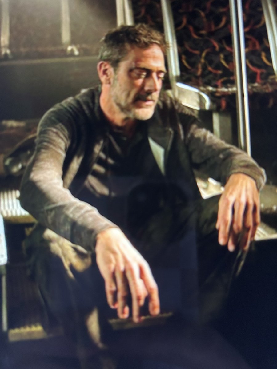Friday Eve JDM 🥰 #JeffreyDeanMorgan ❤️ <a href="/JDMorgan/">Jeffrey Dean Morgan</a> 🏍️
