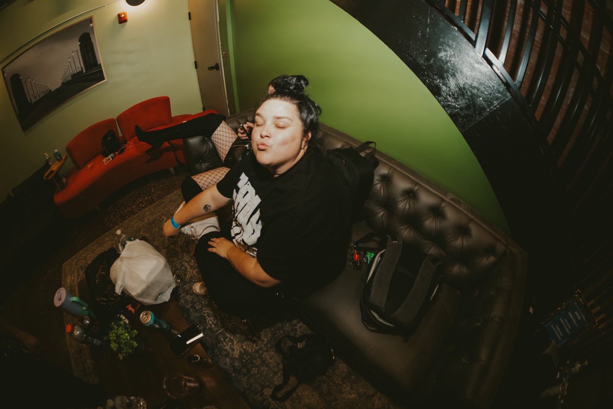 kelly ⛓📸 tweet media