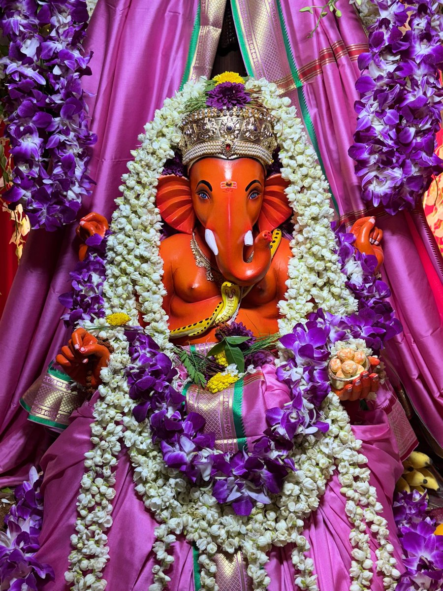 🙏 गणपती  बाप्पा मोरया 🌺मंगलमूर्ती मोरया 🙏२९/०८/२०२५
🙏Ganapati Bappa Moraya 🌺 Mangalmurti Moraya  🙏29/08/2025