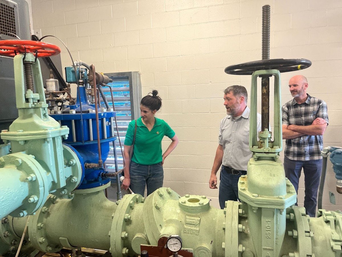 Public works folks are some of my favorite people.

I enjoyed visiting the Carol J. Curtis Well Field with Clark PUD and seeing these talented people in action. Every day, the well field adds millions of gallons of clean and reliable water to Clark County households and
