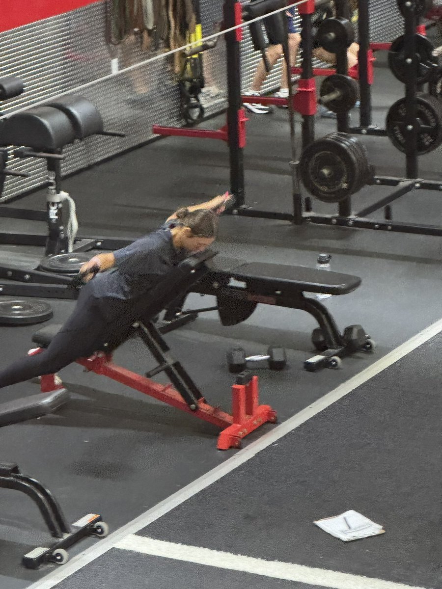 LilaMan32's tweet image. And weights 💪 🏋️‍♀️ #leftypitcher #firstbase @MRhodesSmith @KarenWeekly @Coach_Alameda @TCam_FSUSB @rittmanjohn @KatieRepole @Coach_Wigs @clemsoncoachkj @coach_ricketts @chelsw20 @UGACoachTony @UACoachMurphy @lmcmahon7 @KateMalveaux @rykerzc @CoachMalveaux @Coach2K_OSU @btholl…