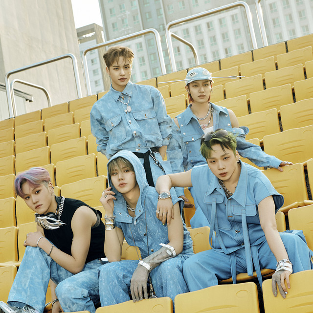 TOP100KPOP's tweet photo. TOP 80: 4TH GENERATION K-POP GROUPS

#62 MCND https://t.co/ZpSW7mRi5F
