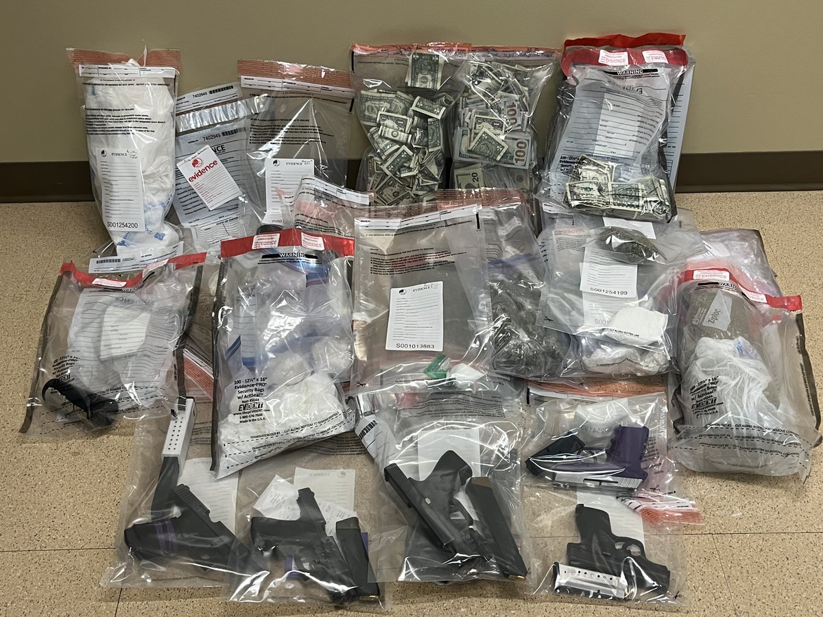 We're everywhere! #DEA special agents and law enforcement partners in #Topeka, KS made arrests and #seized money, guns, #cocaine, and #fentanyl heading into our communities! 🚫💊 Drug cartels only care about one thing - money 💰.  #SinaloaCrackdown2025