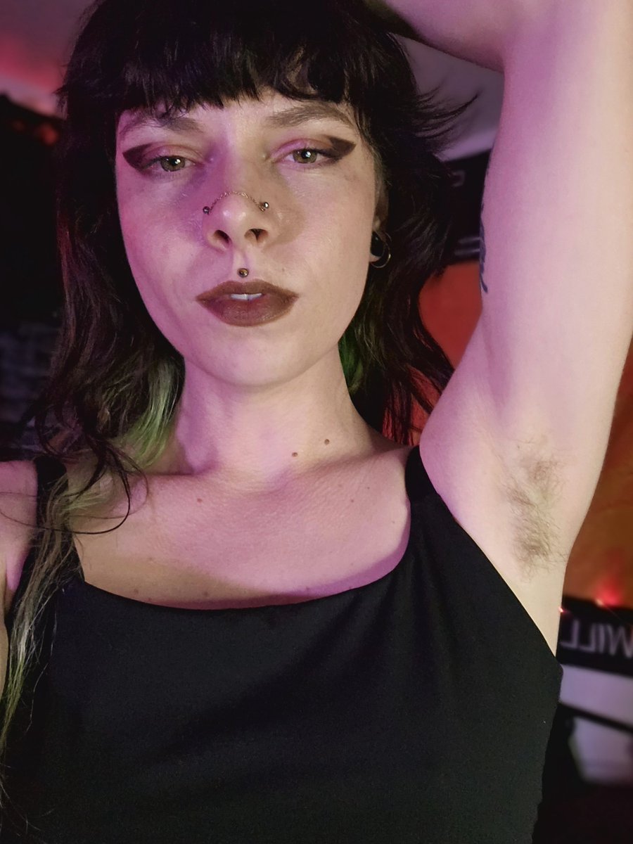 hi there been away awhile s/o to the armpit freaks