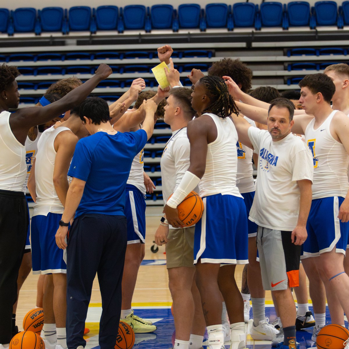 NanooksMBB's tweet image. Back on our grind 💪

#NanookNation x #GNACMBB