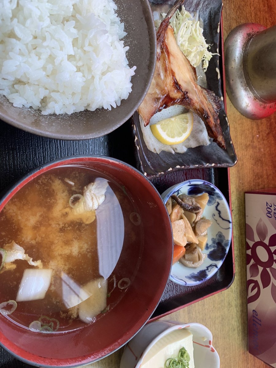 あっ、しんど〜😇（夜勤）とか夜中独り言ゆうてたら日付け回って42歳。
メシの美味い42歳でありがたい限りです。