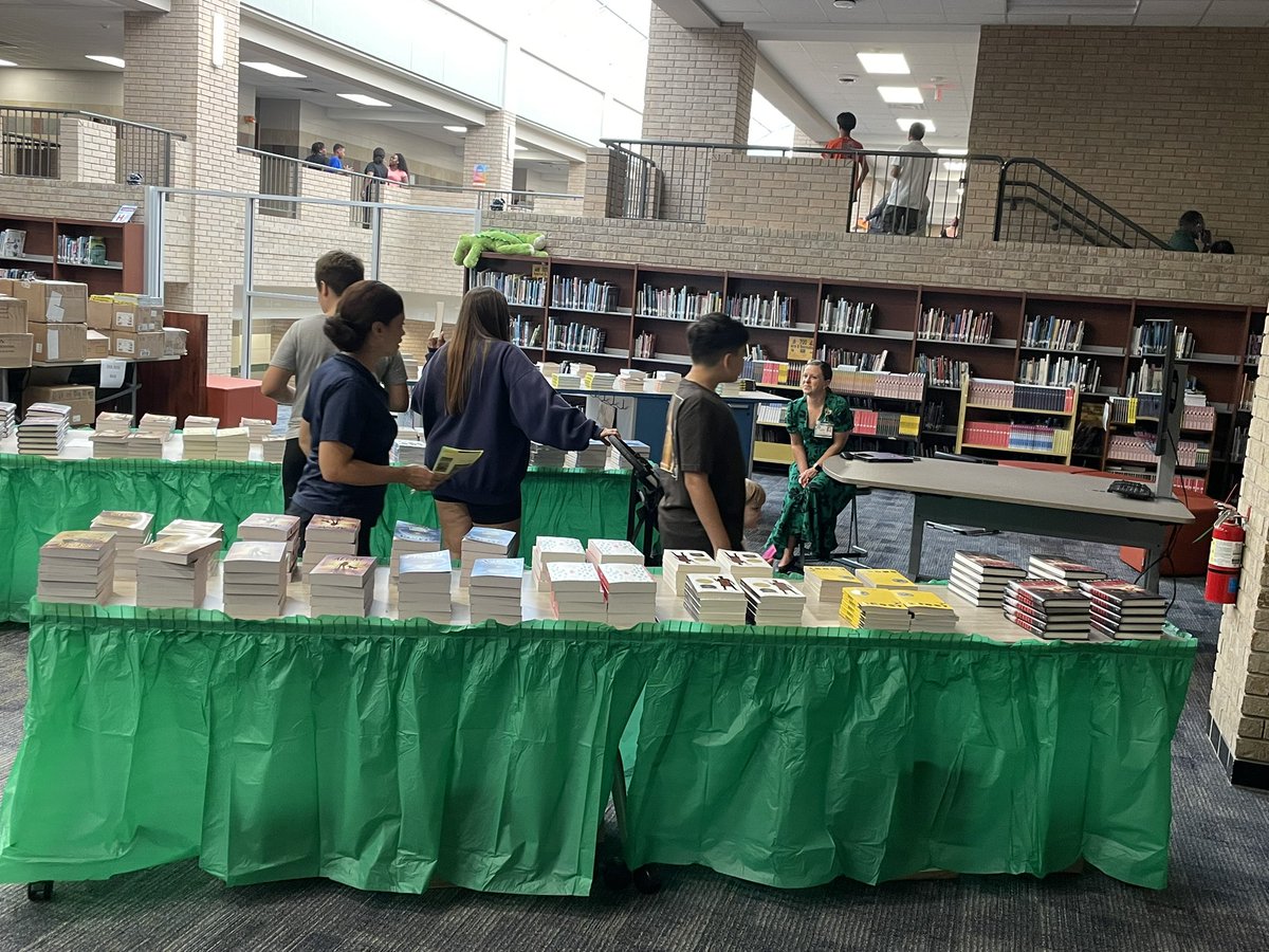 Angie Yurch tweet media