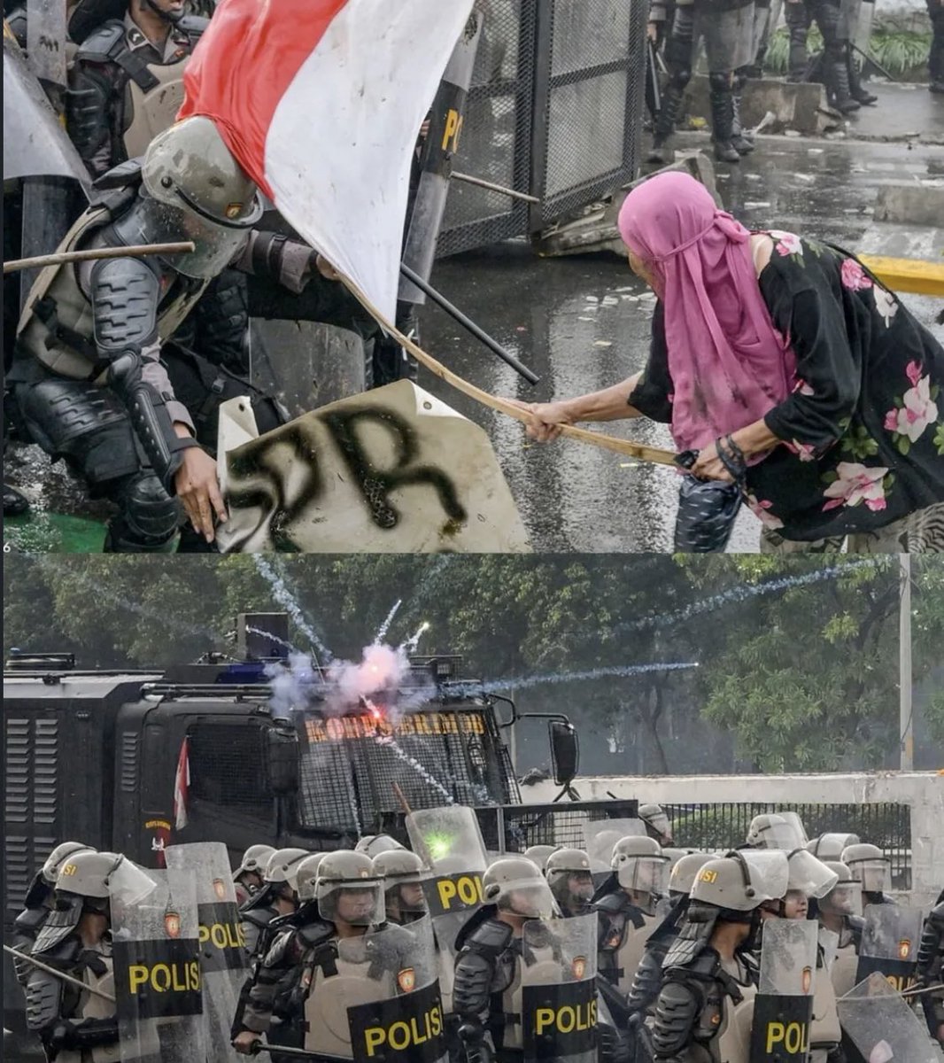hanIogys's tweet photo. HIDUP PEREMPUAN YANG MELAWAN!! 

#PolisiPembunuhRakyat 
#POLISIPEMBUNUH https://t.co/p09WKvtkdV