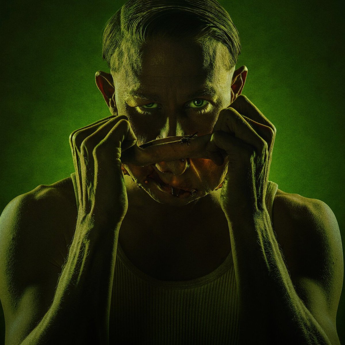 AHS_Mania's tweet image. Antes de American Horror Story Asylum... ya existía Ed. Ryan Murphy presenta: “Monstruo: La historia de Ed Gein" en Netflix este 3 de Octubre.

#AHS #AmericanHorrorStory #AHSAsylum #ZacharyQuinto #EdGein #RyanMurphy #Netflix #BloodyFace #CaraSangrienta #CharlieHunnam