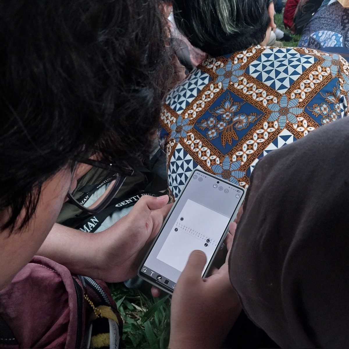 OSKM DAY 3!
Panas-panasan lagi tp gaoaoa bisa tanning 😛 Paginya dpt kelas dari paragon ttg creator network dan lanjut mentoring dengan ice breaking nya yg bikin ak ngakak
Song of the day: The Thrill
#Day3MenjadiVenturions
#LifeLongLearner
#MengakarKuat
#OSKMITB2025
#KATITB2025