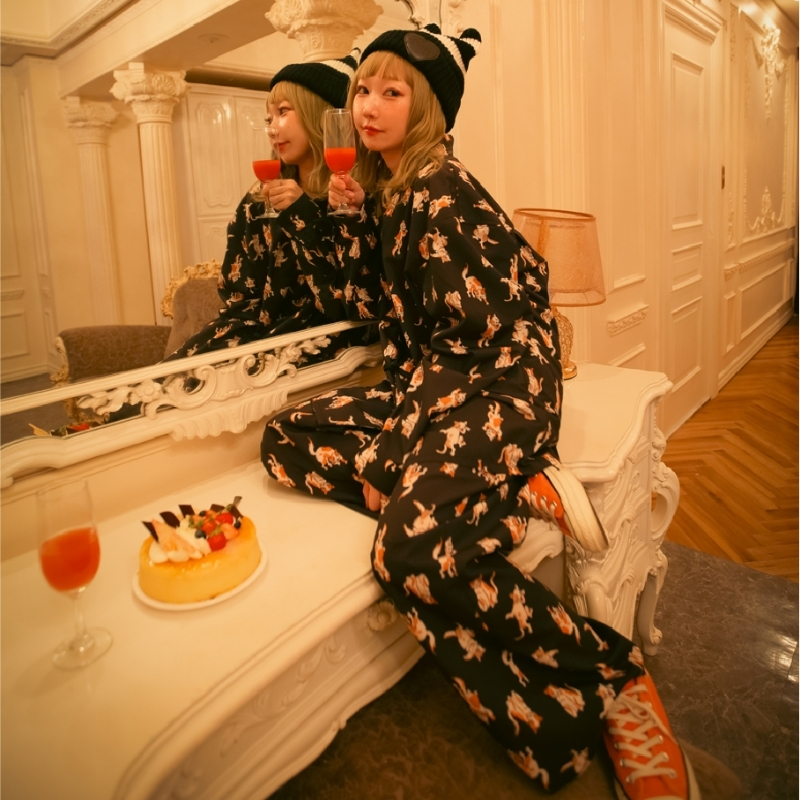 _candystripper_'s tweet photo. 💙CANDY STORE💙

#CandyStripper WEB MAGAZINE 9月号📖
今月のカバーは #AYAMO ちゃん💘

『Candy Mixtape』
30周年を迎えるキャンディの「らしさ」が詰まったアイテムを着こなしていただきました🌈

贅沢なラインナップでつくる、私だけのスタイル🎀スペシャルなページをぜひCHECKして⭐