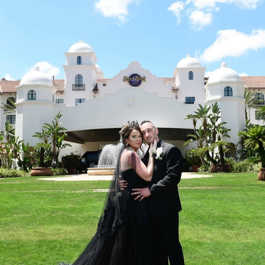 The ultimate place to say "I Do" 😎💍🎸 

📸: @houseofsheen_glamteam