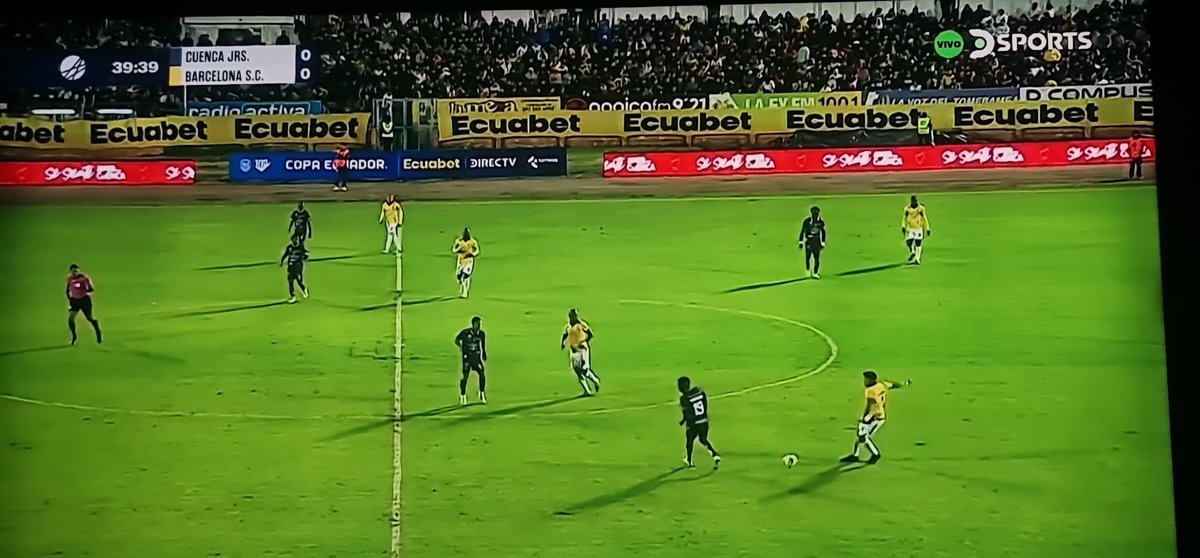 manuelortegatv's tweet photo. Bonafont resalta el juego de Jandry Gómez, que ha sido una lágrima al igual que el resto de #BSC en el partido. 
Viva la #tarrina https://t.co/HVVlHZl78q