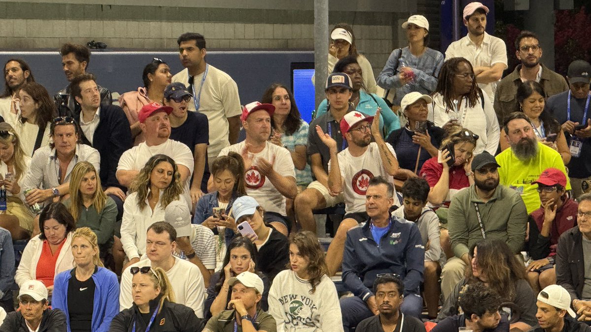 Stephanie Myles tweet media