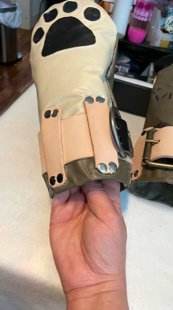 AsylumPaws's tweet photo. #GearForSale

The AsylumPaws #2 Rubber Punishment Paw Prototype

“The Viking Drysuit Paws”

I didn’t explain this creation well enough, so they were returned for being too small

Heh, they aren’t meant to be comfy 😏

Note the required hand position 😈

https://t.co/nlB7ATUQCC https://t.co/bd4JurHElf
