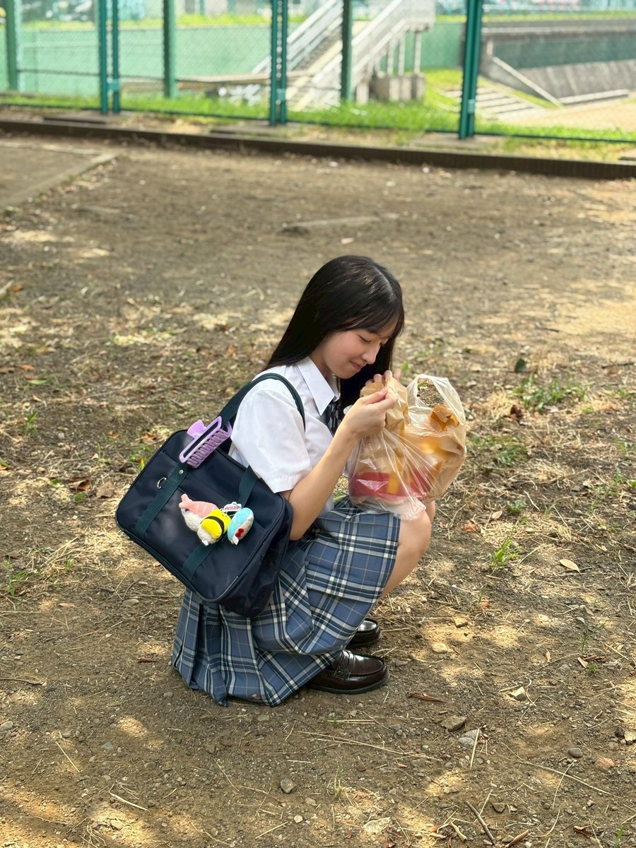 「B.L.T. SUMMER CANDY2025」
本日発売です👏🏻💞

水遊びしたりカラオケで歌ったり青春を感じる写真も沢山撮っていただいたので
ぜひチェックしてくれたら嬉しいです🫧
<a href="/BLTTV/">B.L.T.編集部</a>