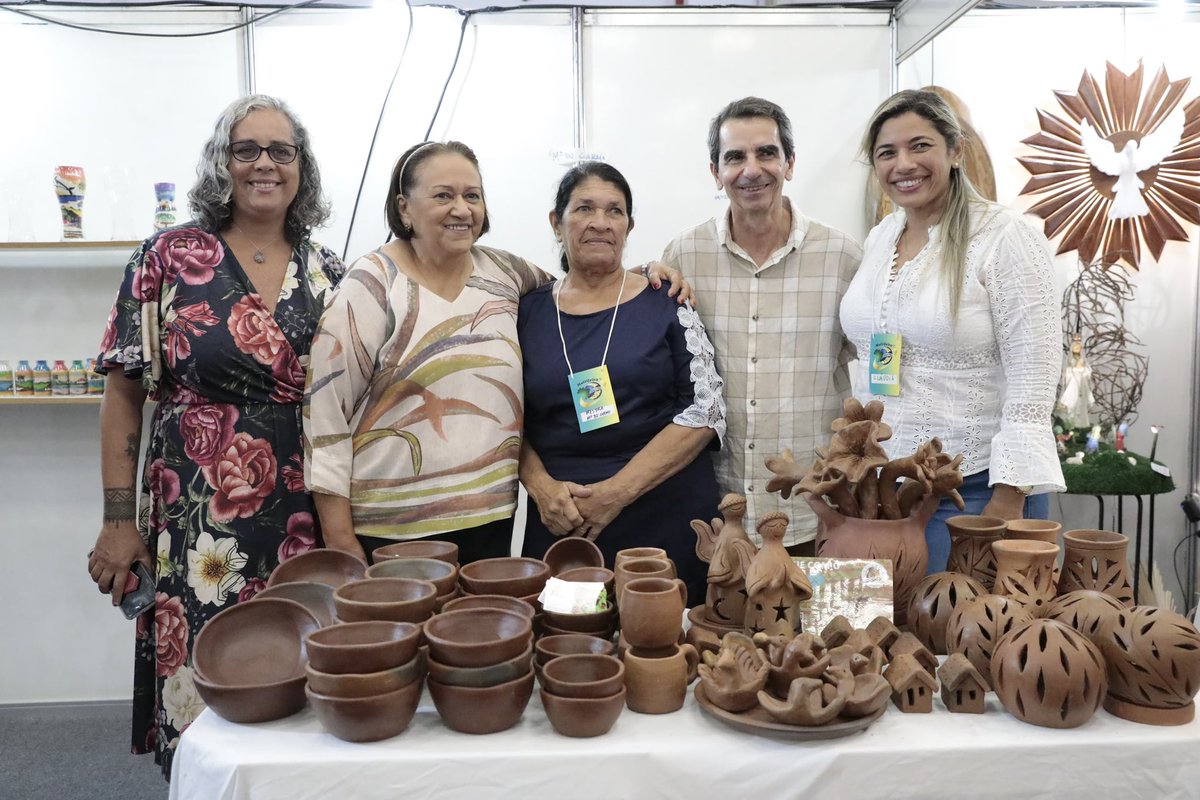 fatimabezerra's tweet image. A feira é vitrine de talentos e mostra que a economia solidária é alternativa real para fortalecer o artesanato e a renda de tantas famílias. Orgulho do RN fazer parte dessa história. Vida longa à Brasil Mostra Brasil! 🌟👏

📸 Raiane Miranda
Assecom/RN