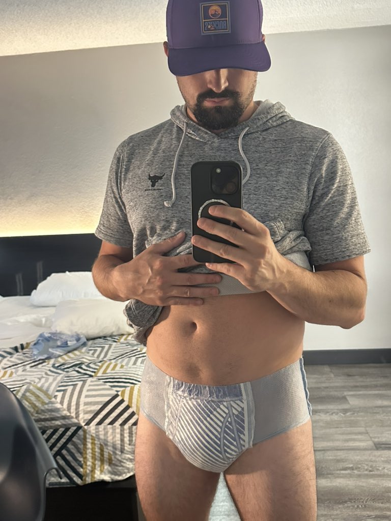 Aight bro I’m ready for the gym
#goodnites 
#abdlboy 
#abdl