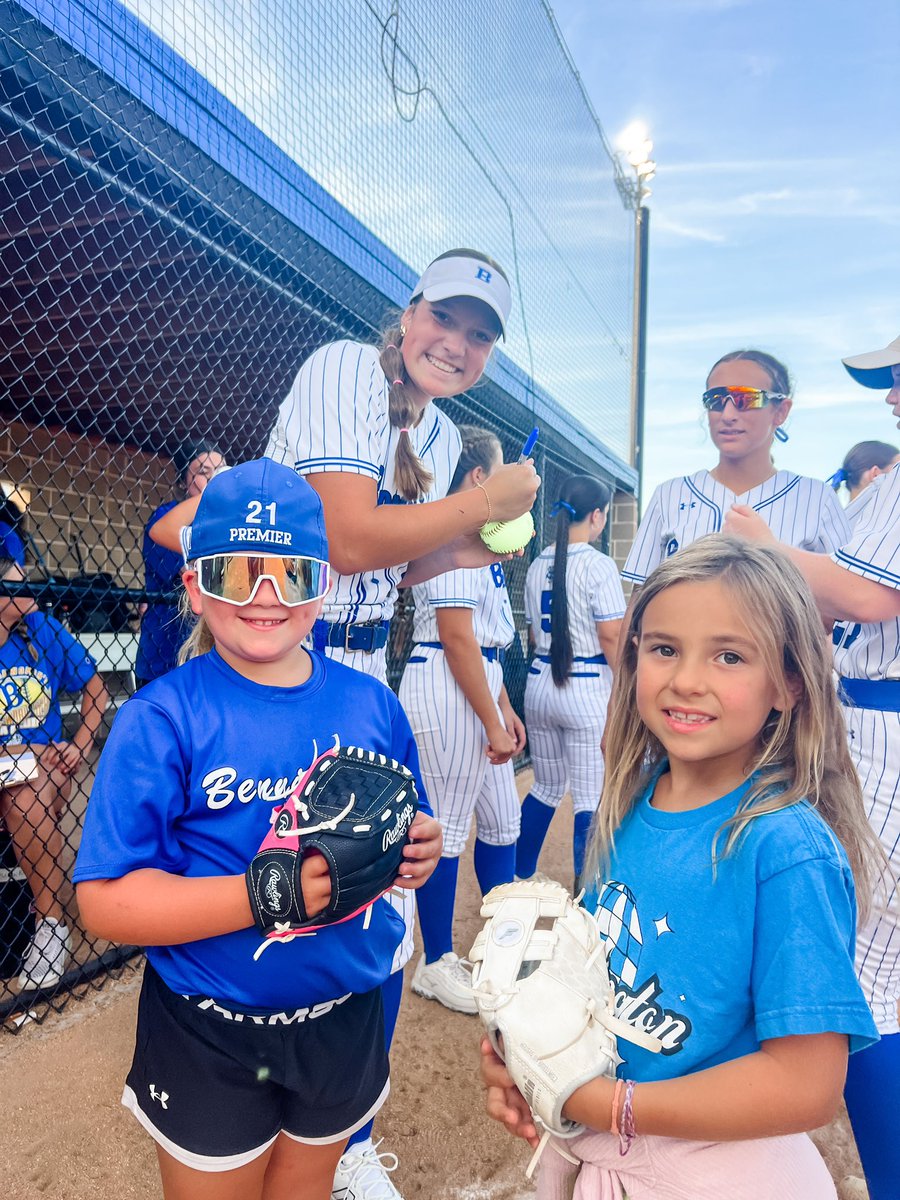 Mrs. Guynan tweet media