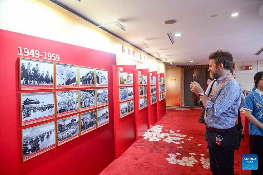 VoiceofPD's tweet image. The press center has opened in #Beijing, capital of #China on Wednesday. Based in the Beijing #MediaCenter Hotel, the center handles press credentials and coordinates interview opportunities for both Chinese and foreign journalists. It also offers technical support, reference