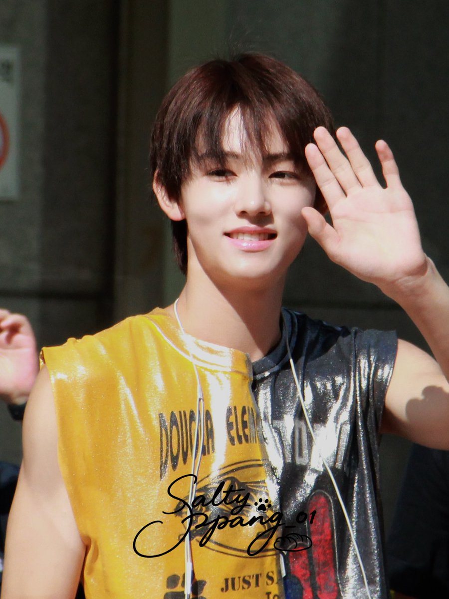 SaltyPpang_01's tweet photo. 250829 뮤뱅출근

#CORTIS #코르티스 
 #성현 #SEONGHYEON https://t.co/i5IzMOEIfK