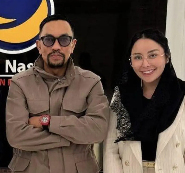 Part selanjutnya nih gw mo spill gundik2 sahroni, yang selalu dijajanin ame ndan roni. Atu atu gw ikeluarin pelan2 yee...