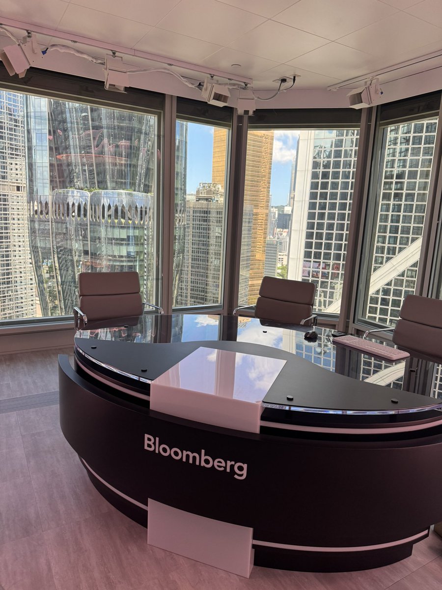 S.Y. Lee tweet media