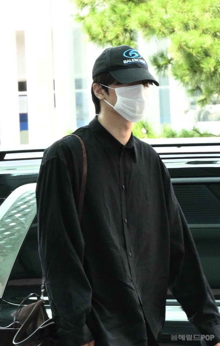 [news] 250829 #주연 #더보이즈

"the boyz juyeon, recognizable even when hidden"

naver.me/5Iiiu9gA