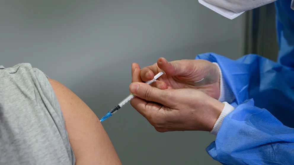 ❌💉💉Überraschende Studie: Milliarden Impf-Auffrischungen offenbar unnötig

Tetanus und Diphtherie gehören zu den Krankheiten, die früher oft tödlich endeten, heute aber fast verschwunden sind. Möglich machte das vor allem die Impfung. 

► Doch müssen Erwachsene wirklich alle