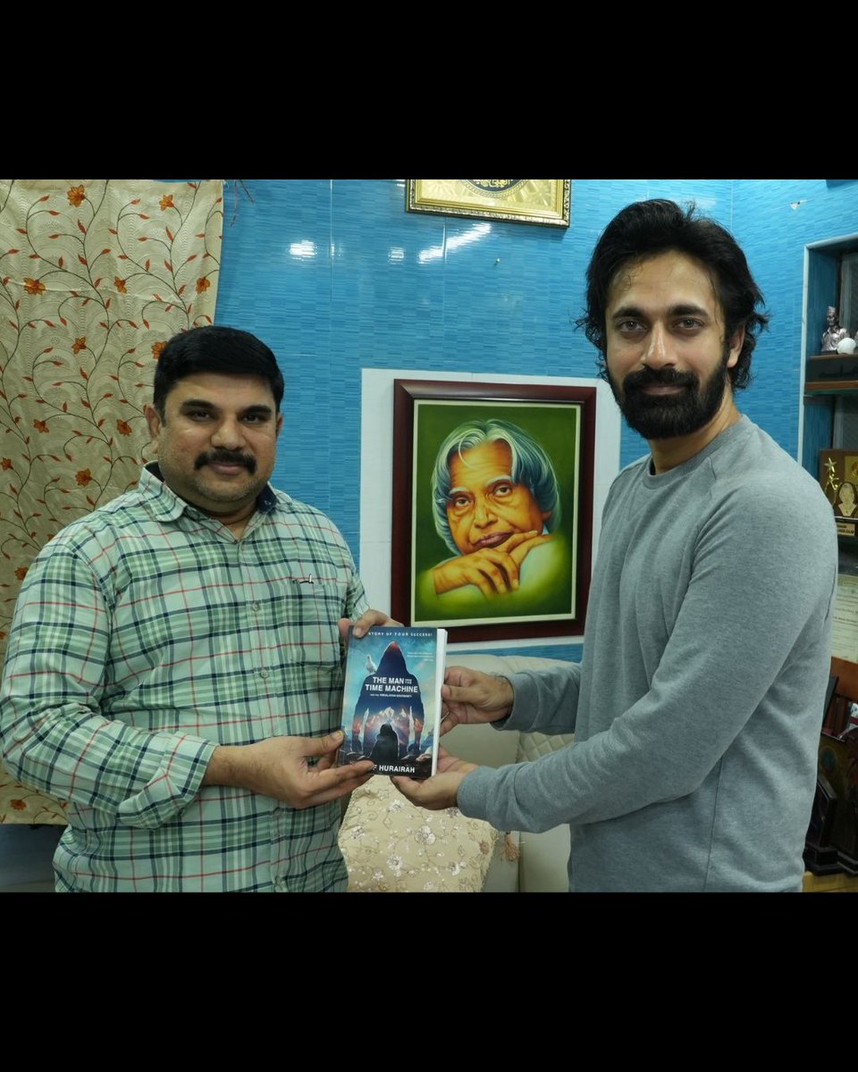 finah4u's tweet photo. What more could I have asked for to kick off my book promotions?  

https://t.co/g7YATAxsQr 

#apjabdulkalam #houseofkalam #TheManfromtheTimeMachine #HanifHurairah https://t.co/PR0utdeVeT