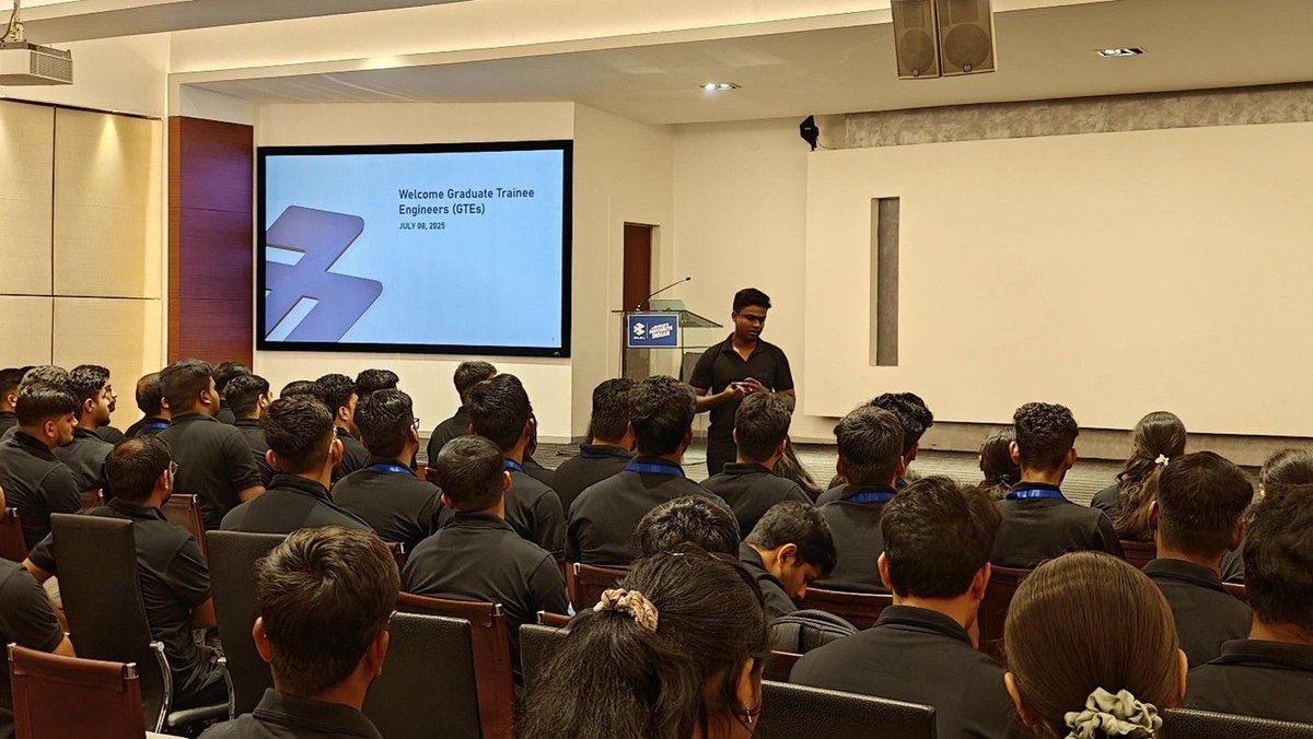 _bajaj_auto_ltd's tweet photo. Bajaj Auto Ltd, Bajaj Auto Technology Limited, as well as Bajaj Auto Credit Limited welcome the Graduate Trainee Engineer (GTE) batch of 2025 into the Flying Start - Leadership Program.
#JoinTheTribe #FlyingStart
#BajajAuto #TheWorldsFavouritelndian https://t.co/X4rEKn6QSS