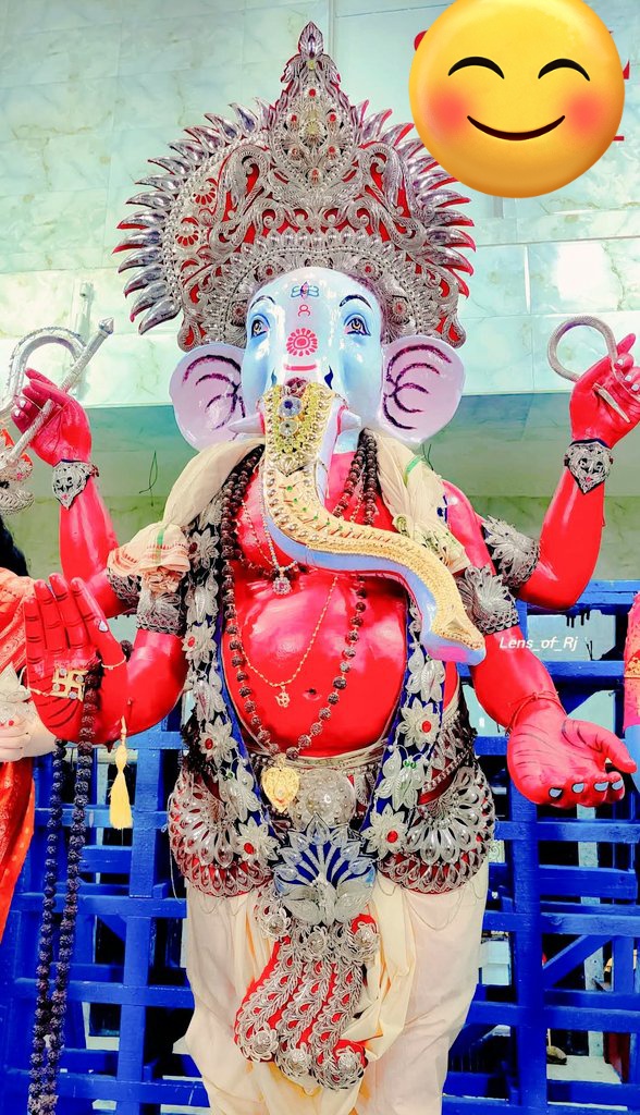 କଟକ ବଣିଆ ସାହିର ଚାନ୍ଦି ଓ ସୁନା ଗଣେଶ ମୂର୍ତ୍ତୀ 
#ଗଣେଷପୂଜା 
#GaneshChaturthi2025
#cuttack 
<a href="/Cuttacktwo/">Cuttack 2.0</a>
