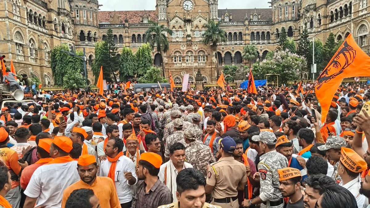 RahulJ_speaks's tweet photo. मुंबई आपली आहे, मराठी माणसाची आहे..

सुखावणारे चित्र..

#MarathaReservation https://t.co/2pHmwP0Ljj
