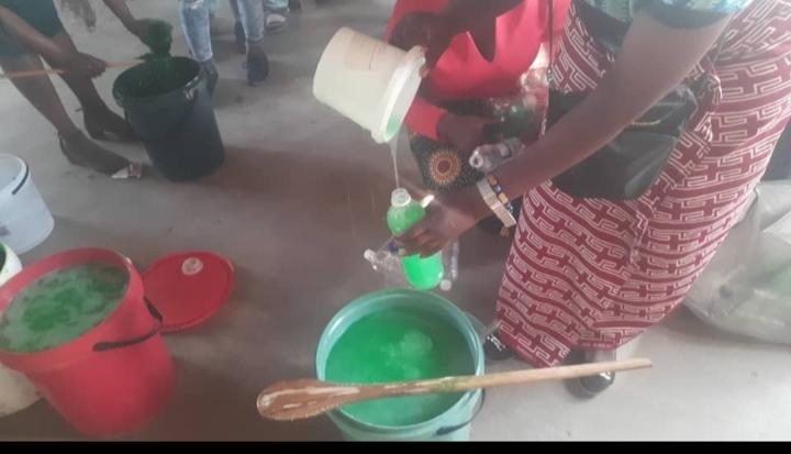 On Wednesday, we trained 100 young people in Tsholotsho through our roving mobile workshops.

They produced 80L foam bath &amp; 60L pine gel as start-up for 20 groups! 🚀 Part of #DS4Y to equip 3,000 youth with business &amp; entrepreneurship skills.

#YouthEmpowerment