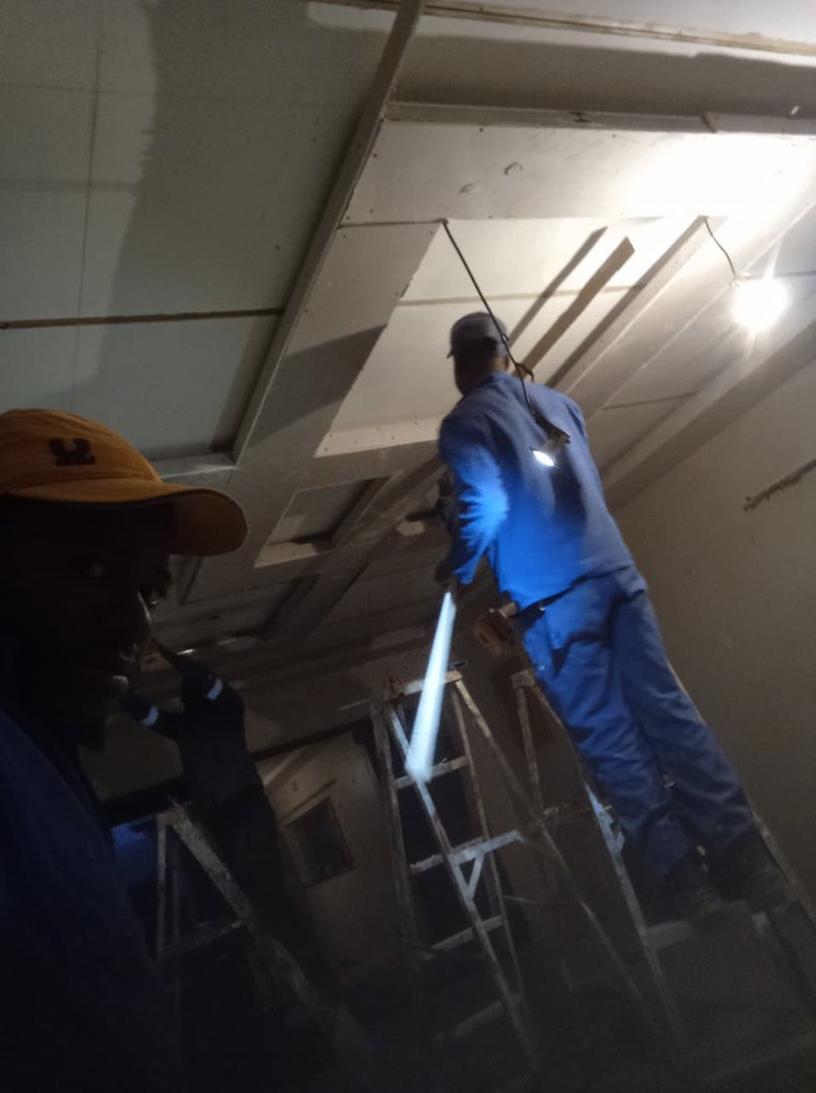 MK_TheMtungwa's tweet image. Done inspected and approved at Sandton ✍️. @MK_TheMtungwa &apos;s signature get your done neat today #ceilingchallenge #ceiling_installation hit us on WhatsApp wa.me/message/34SXS3… or email ✉️ mkconstructionguy@gmail.com Mzilety will assist you.