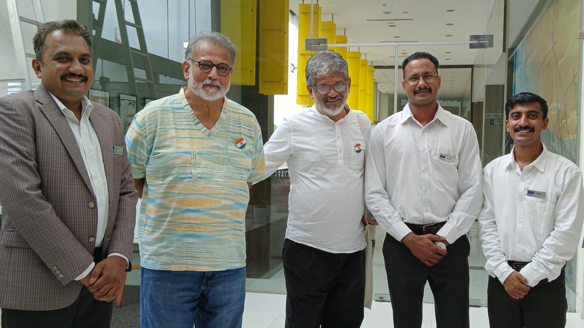 Team Keys Select By Lemon Tree Hotels, Kochi welcomes Tushar Gandhi (Second from Left), author and the great-grandson of Mahatma Gandhi &amp; Kasturba Gandhi during his visit to Kochi on August 15, 2025. #Kochi #Gandhi #Freedom #independencedayindia