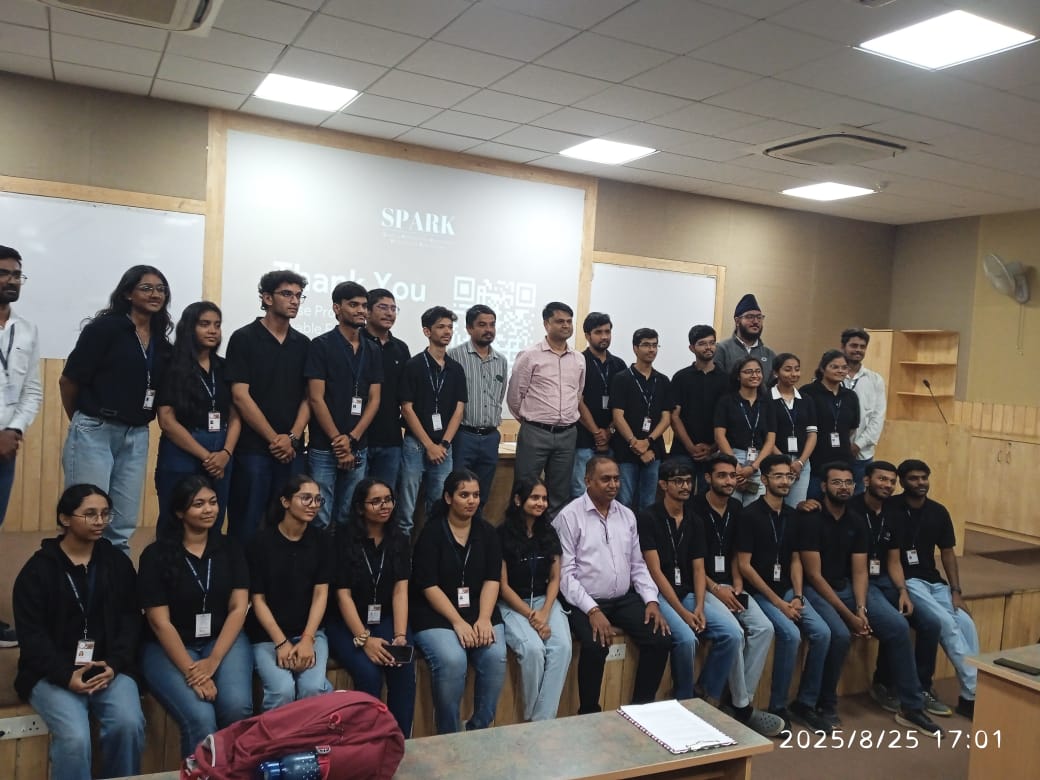 digitalxacademy's tweet image. 🌟 Proud to inspire the next generation of innovators!

At SPARK 2025 (JNEC), our CEO, Mr. @YogeshUdgire, shared his journey &amp;amp; insights on AI, startups, &amp;amp; future careers. 🚀

We’re honored to have sparked ideas that fuel tomorrow’s leaders.

💬 What future career excites you the…