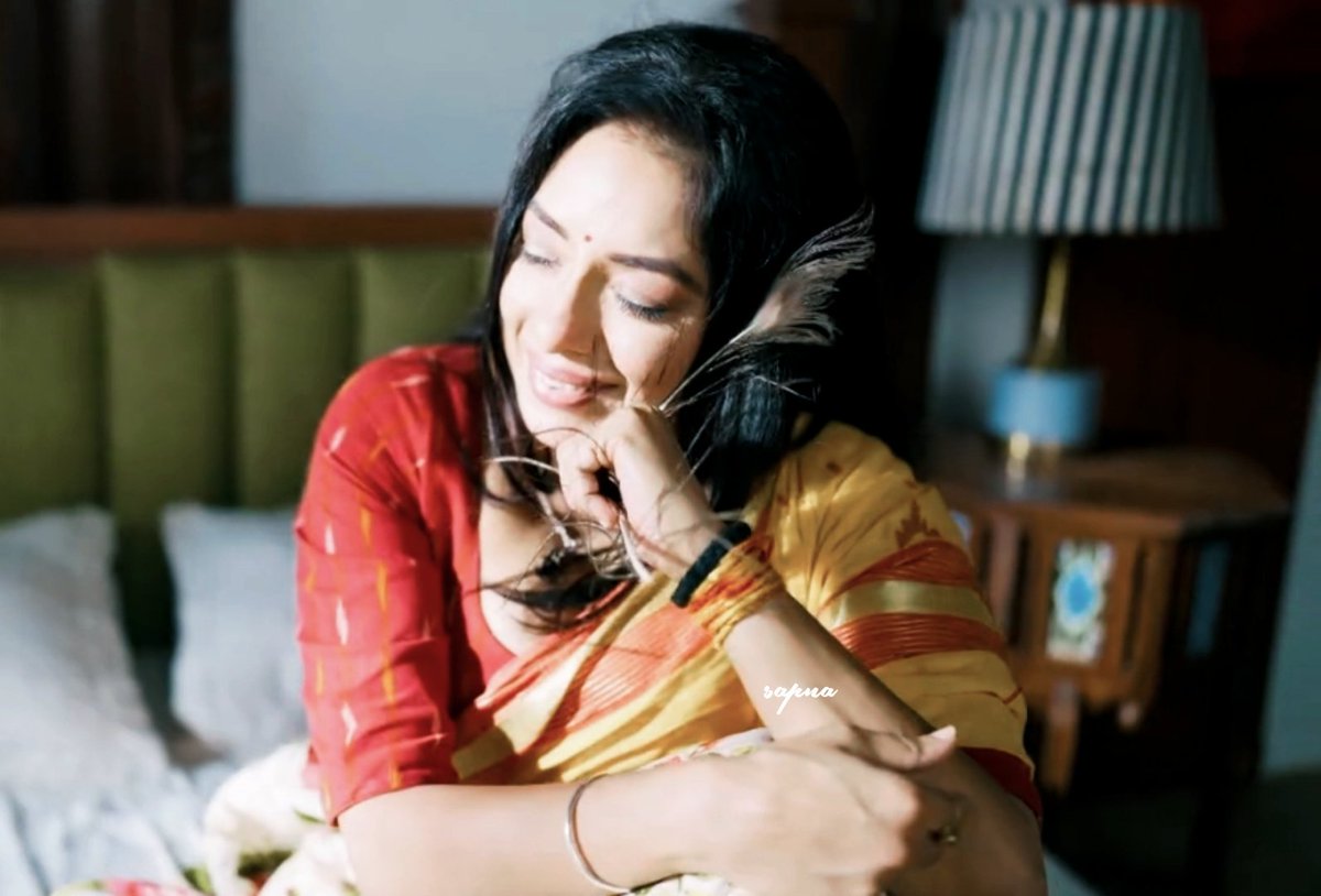 bajaksapna21's tweet photo. सुंदरी 🌸✨♥️
Just UFF UFF UFF🔥♥️🧿
@TheRupali you exceptional beauty 😍🧿
#Anupamaa #RupaliGanguly https://t.co/PgsklYX8lX